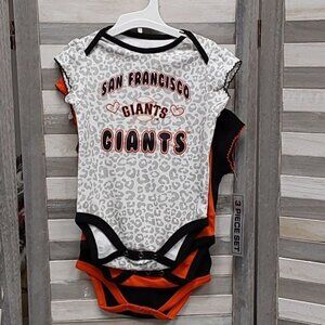 MLB San Francisco Giants Infant Girls’ 3‑Pack Bodysuits | 6–9 Months